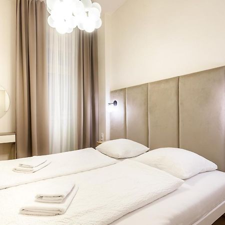 Apartma Andrea 1907 การ์โลวีวารี ภายนอก รูปภาพ