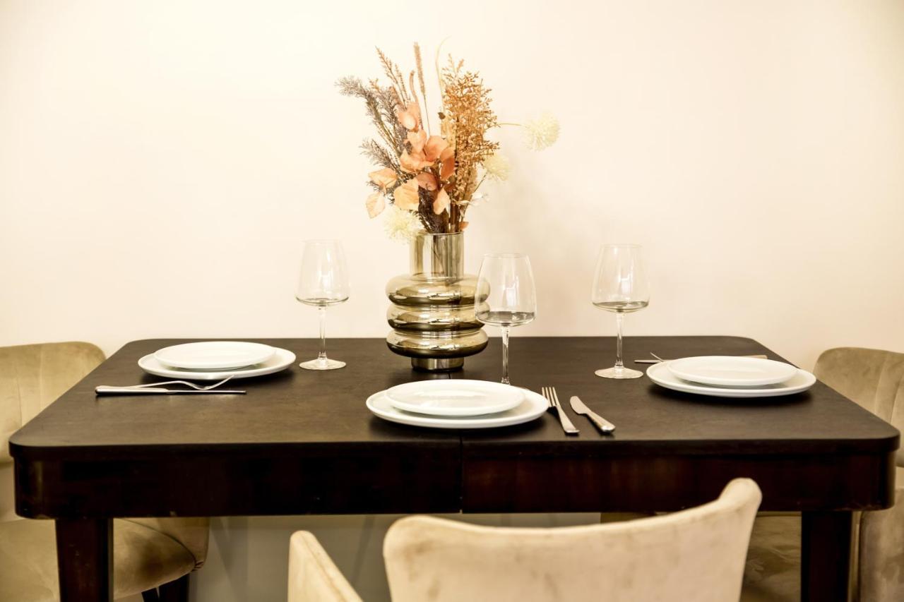 Apartma Andrea 1907 การ์โลวีวารี ภายนอก รูปภาพ
