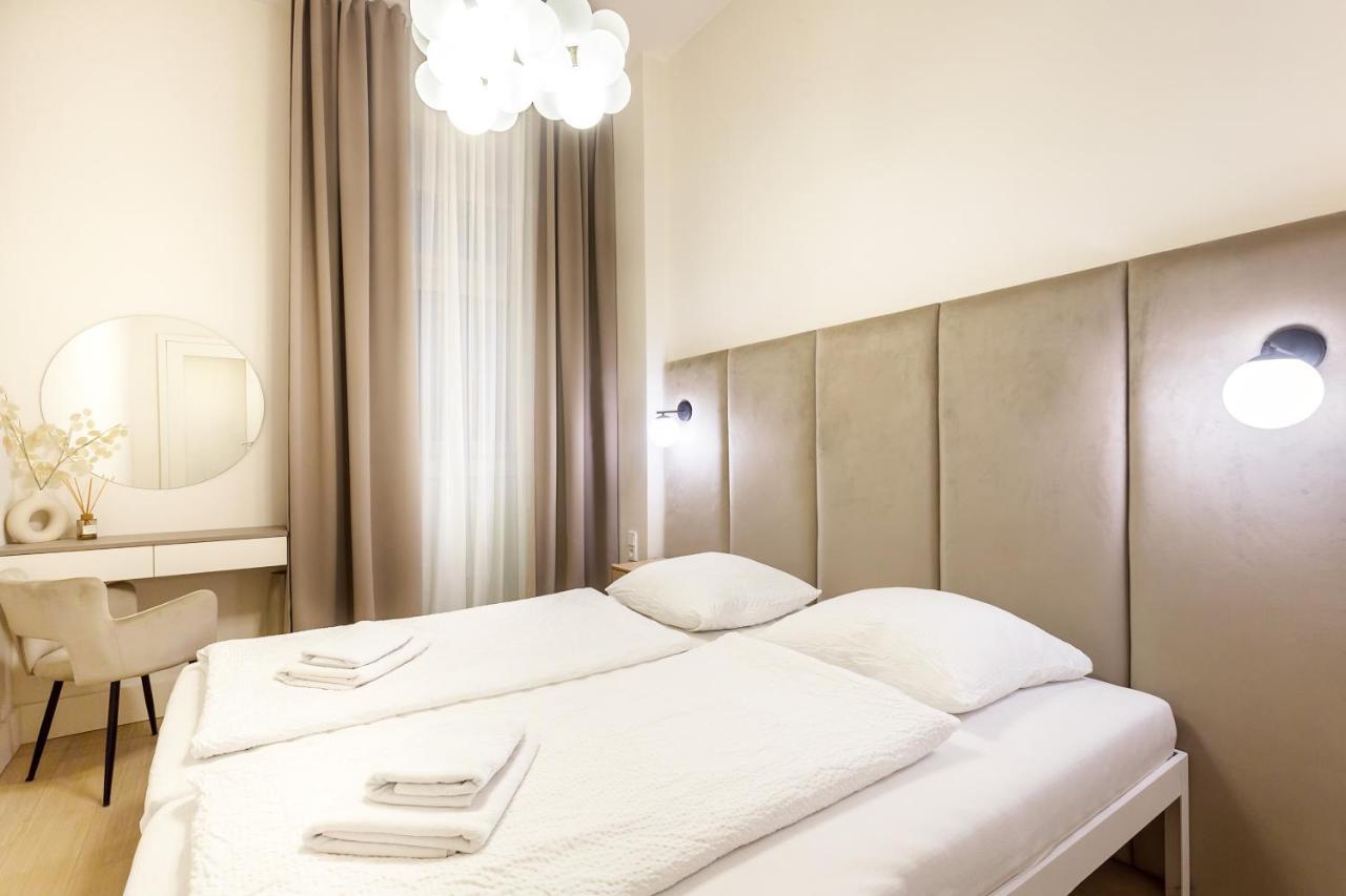 Apartma Andrea 1907 การ์โลวีวารี ภายนอก รูปภาพ